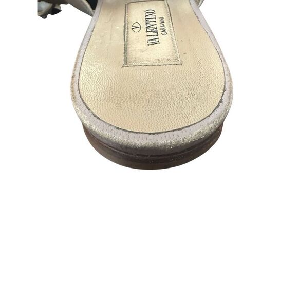 Valentino Garavani Rockstud leather sandals size: 371/2 US 7 - Picture 9 of 12